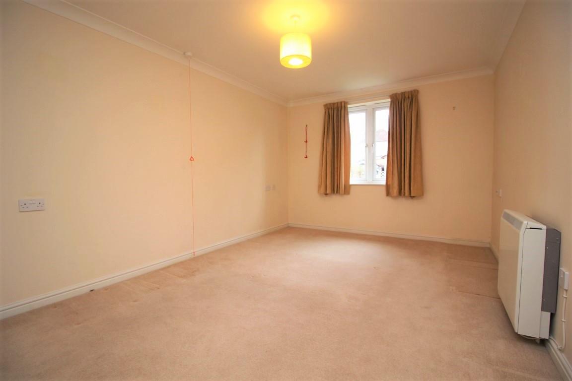 Sheppard Court, Tilehurst, Reading